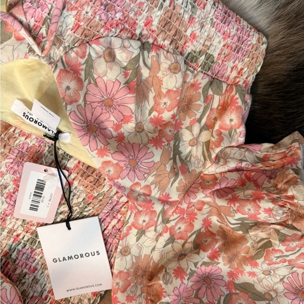 Glamorous Floral Mini Dress in Pink and Cream - Picture 3 of 4